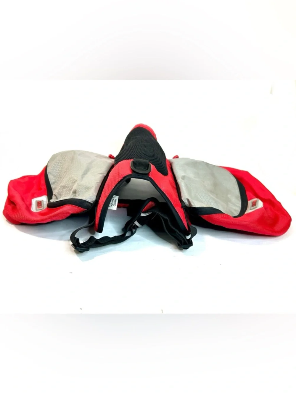 Kong red grey